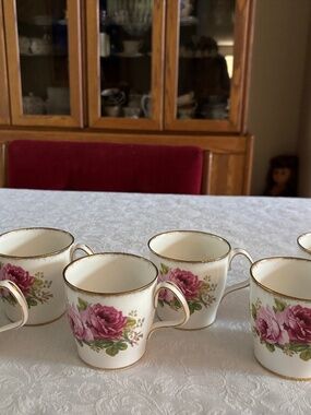 Six Royal Albert American Beauty Mugs